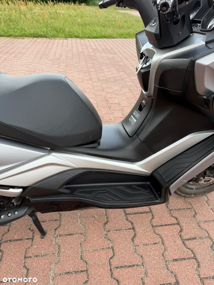 Kymco Downtown - 10