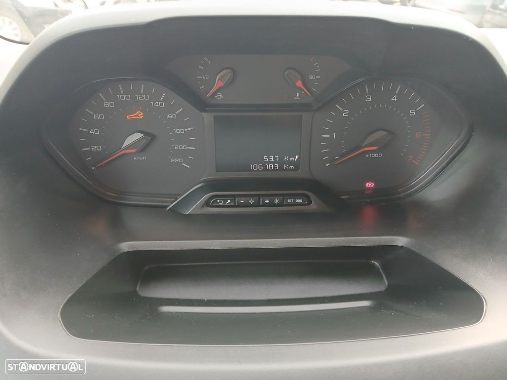 Peugeot Partner 1.6 BlueHDi L1 Premium 3L - 23