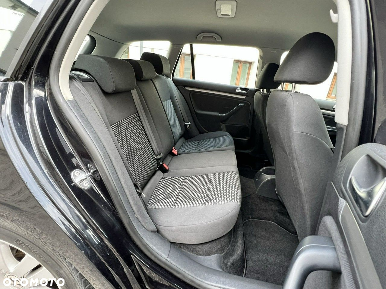 Volkswagen Golf - 12