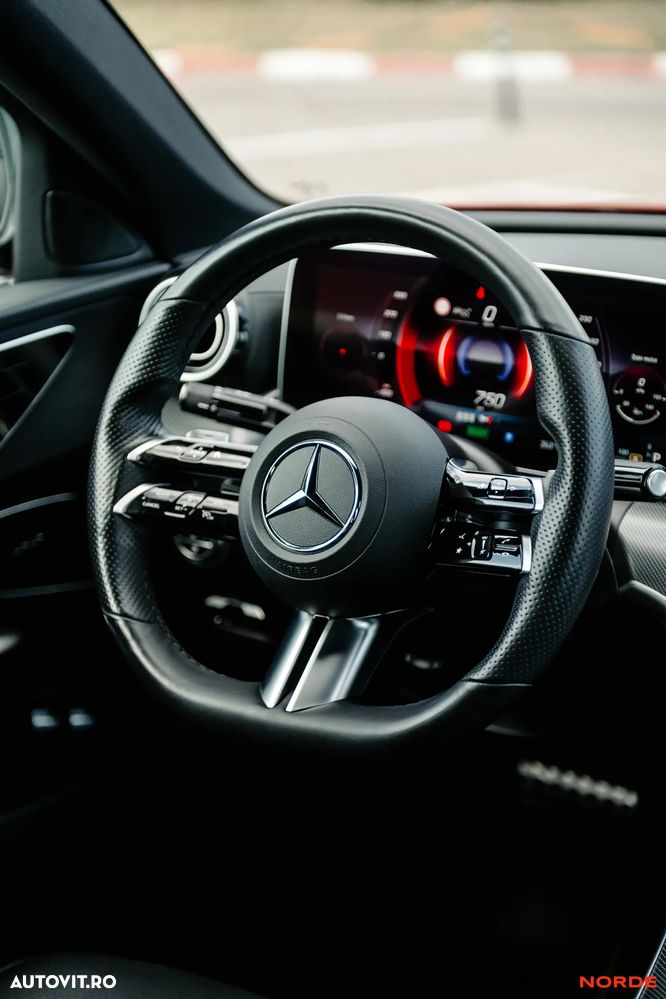 Mercedes-Benz C 300 e 9G-TRONIC AMG Line - 39