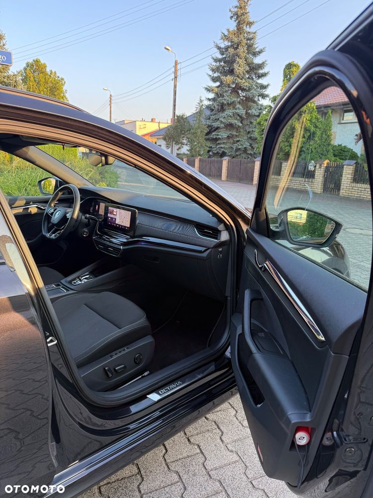 Skoda Octavia 2.0 TDI Sportline DSG - 14