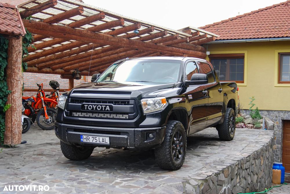 Toyota Tundra - 1