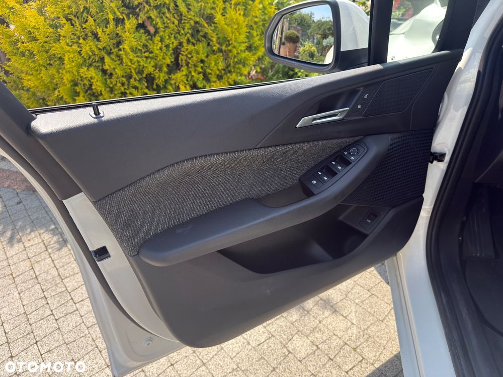BMW Seria 2 218i - 10