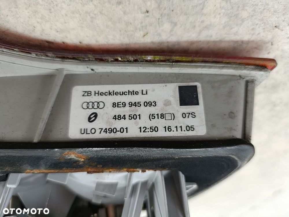 LAMPA TYLNA LEWA W KLAPE AUDI A4 B7 8E9945093 KOMBI - 6