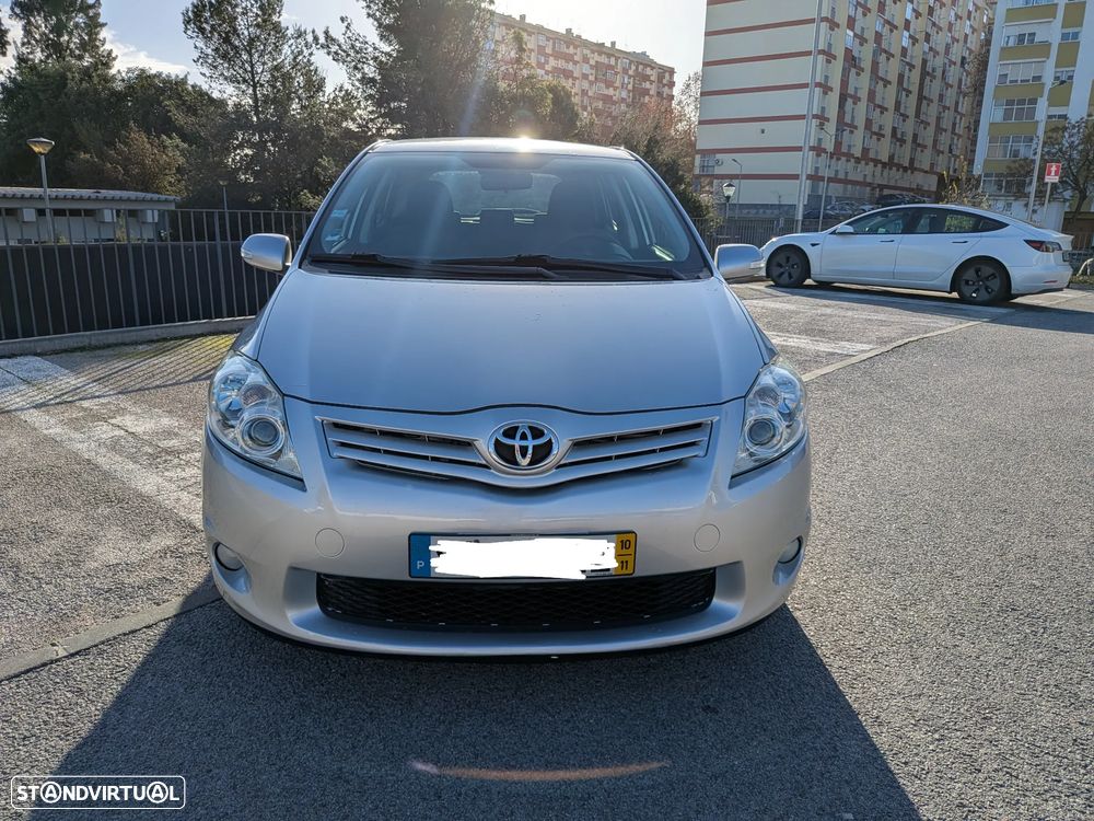 Toyota Auris 1.4 D-4D Comfort - 2