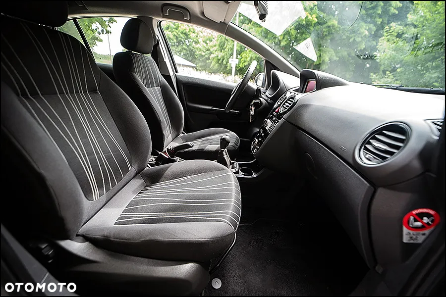 Opel Corsa - 34