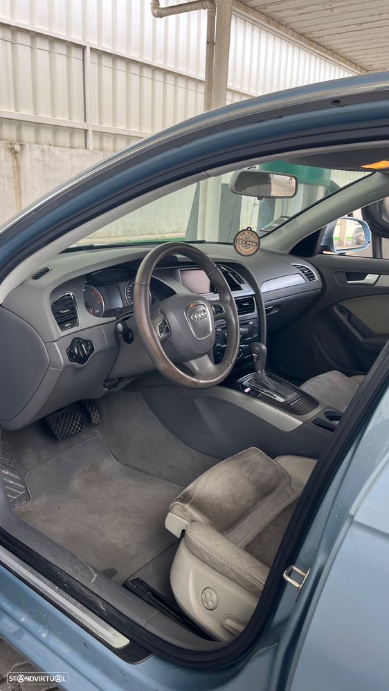Audi A4 2.0 TDI Advance Multitronic - 4