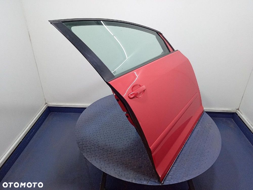 VW GOLF V PLUS DRZWI PRZÓD PRAWE LP3G HB 5D - 3