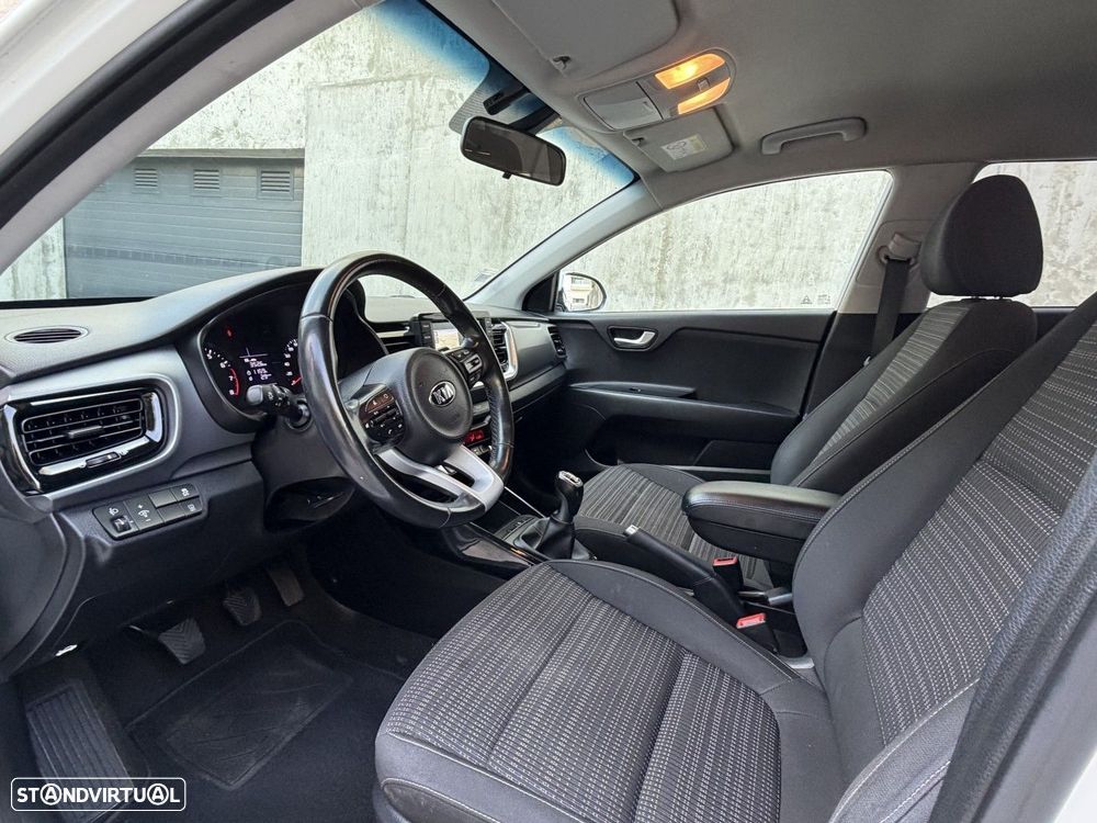 Kia Stonic 1.0 T-GDI TX - 10