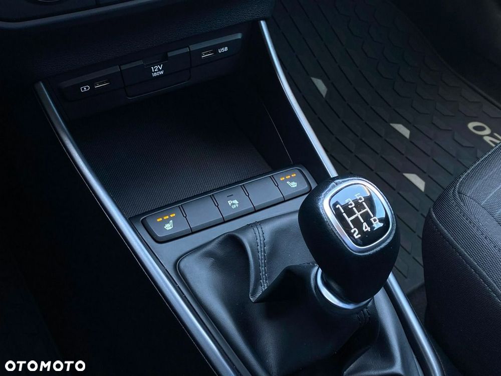 Hyundai i20 1.2 Modern - 28