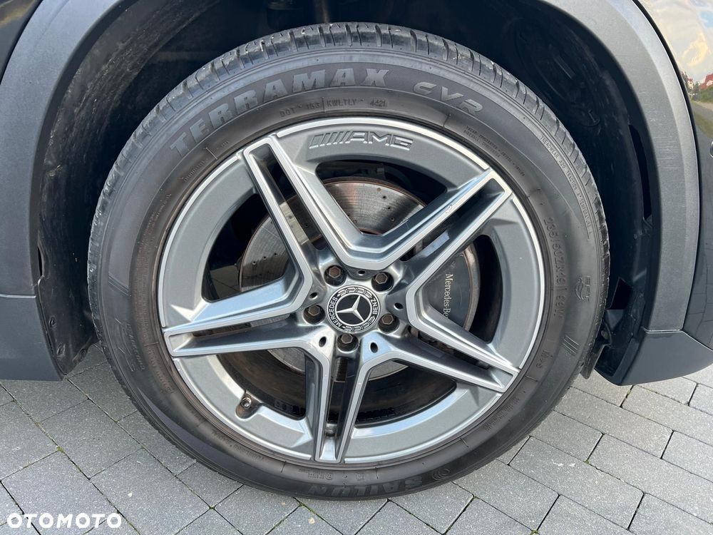 Mercedes-Benz GLA 200 d AMG Line - 15