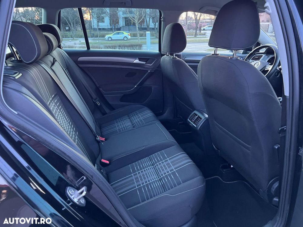 Volkswagen Golf 1.6 TDI (BlueMotion Technology) Comfortline - 23