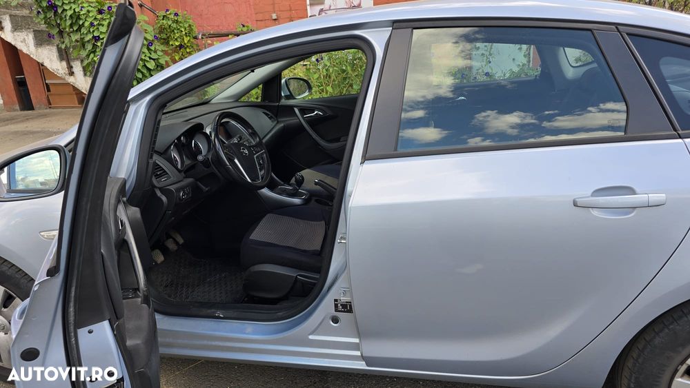Opel Astra - 12