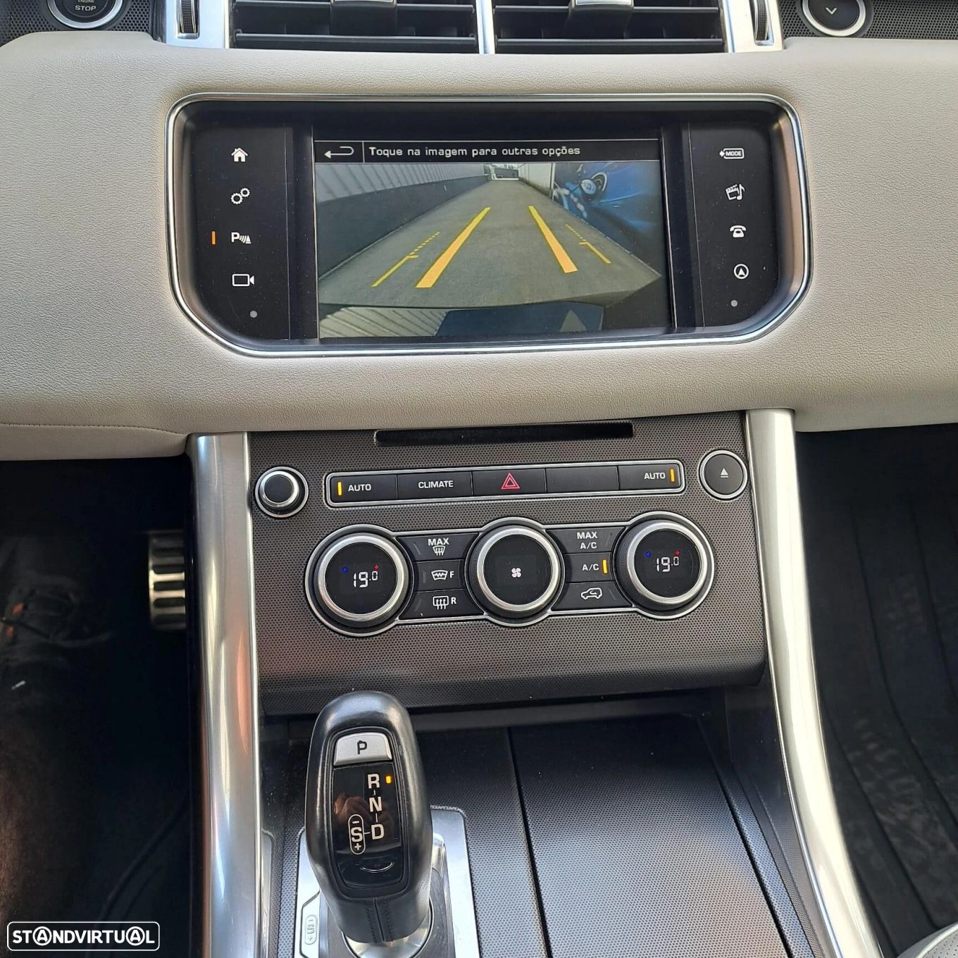 Land Rover Discovery Sport - 47