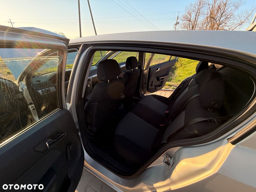 Opel Astra - 11
