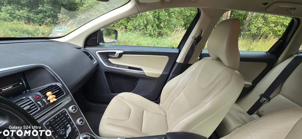 Volvo XC 60 - 34