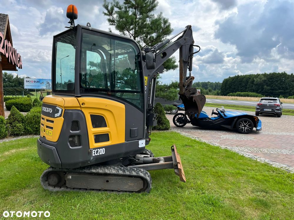Volvo EC20D - 19