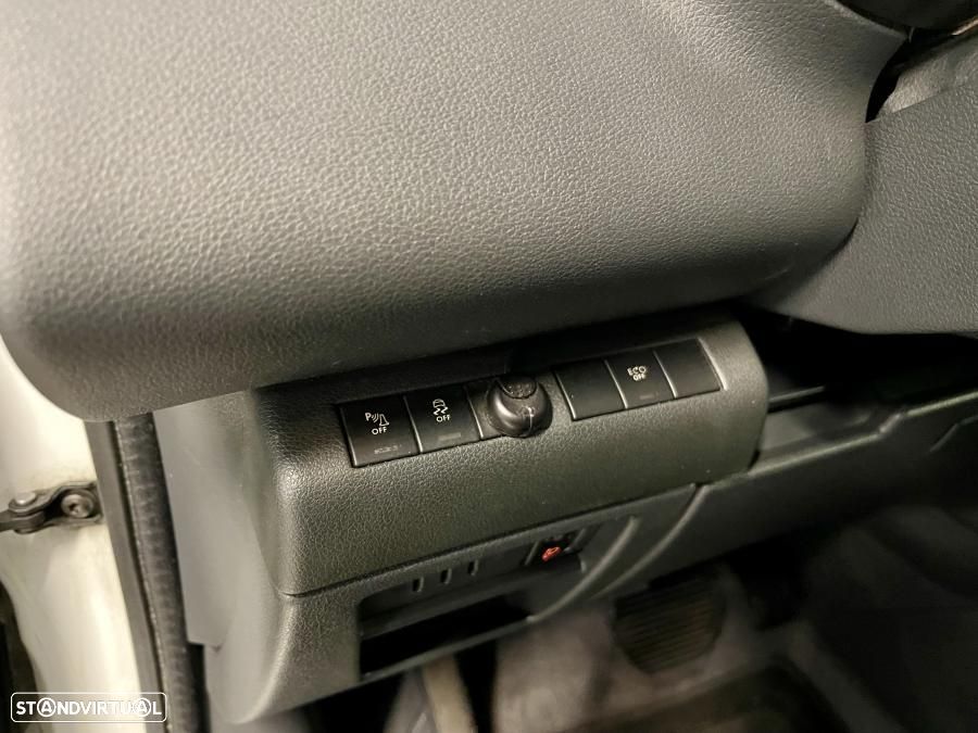 Peugeot 3008 2.0 HDi Hybrid4 - 13