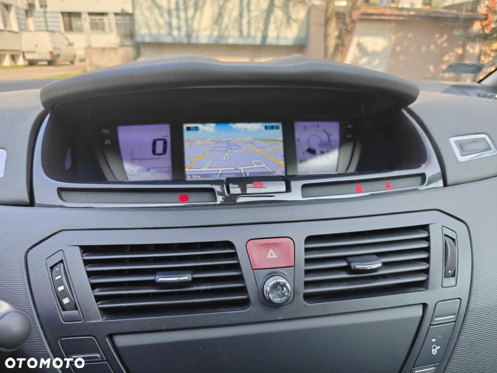 Citroën C4 Grand Picasso - 13