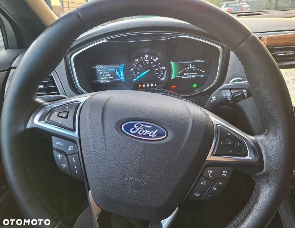Ford Mondeo 2.0 Hybrid Titanium - 11