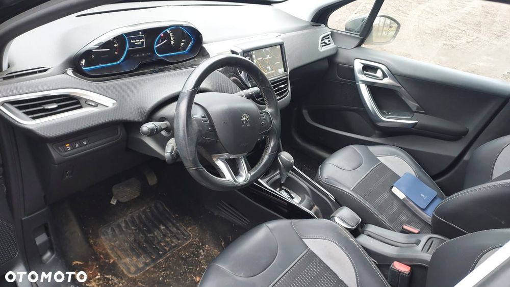 Peugeot 2008 PureTech 110 GPF Stop&Start EAT6 Allure - 10