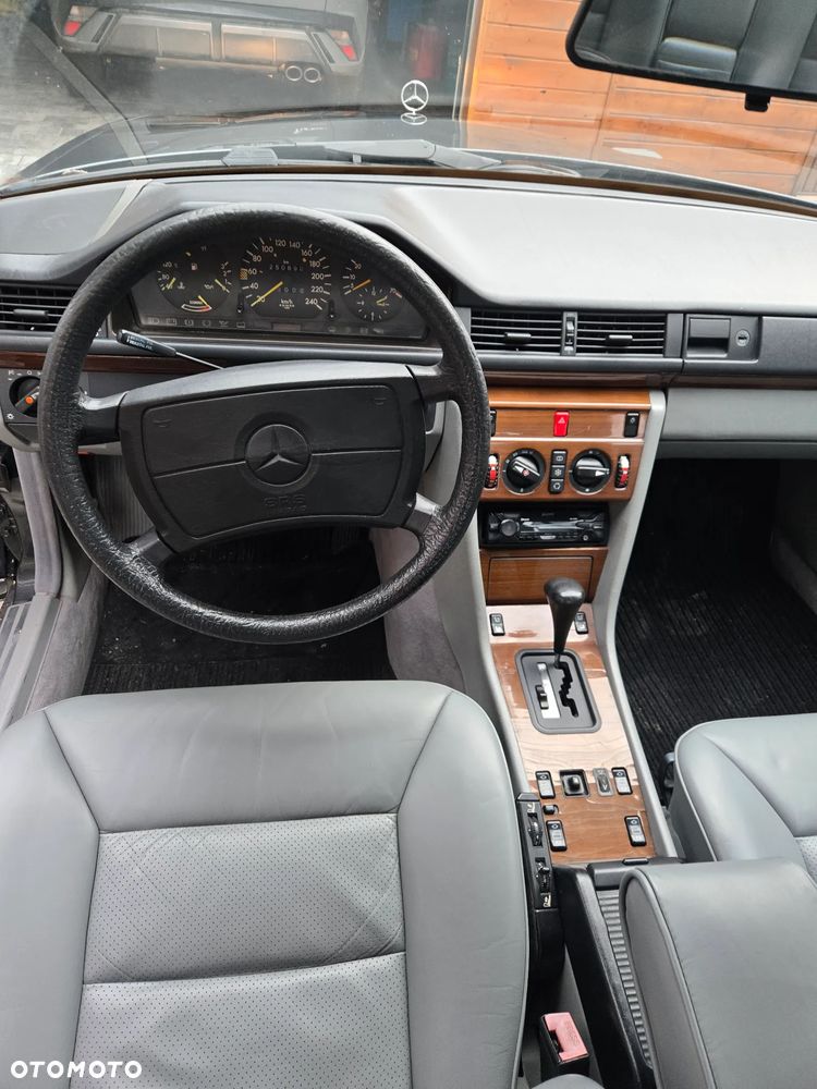 Mercedes-Benz W124 (1984-1993) - 8