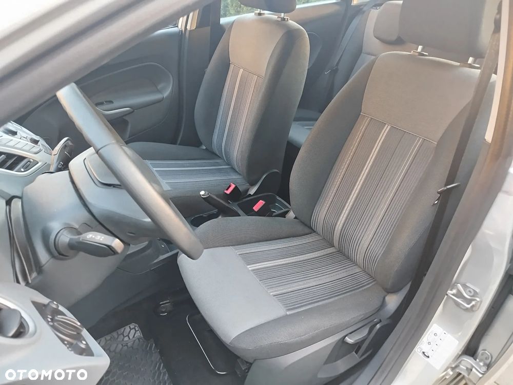 Ford Fiesta 1.25 Celebration - 16
