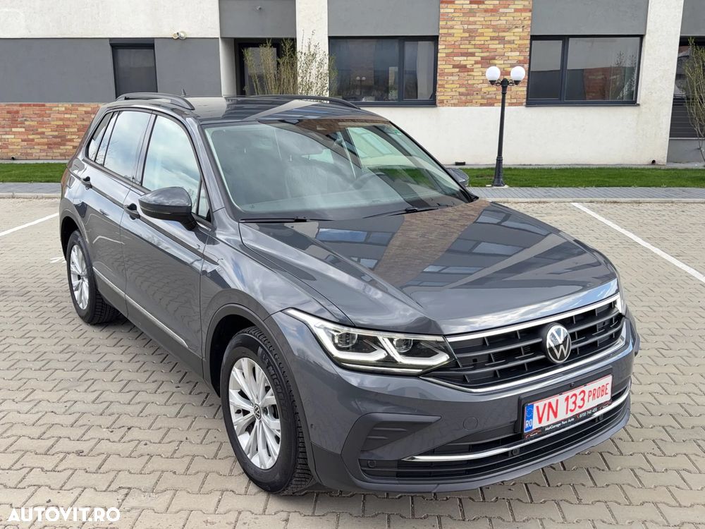 Volkswagen Tiguan - 13