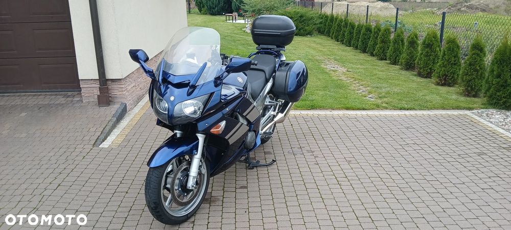 Yamaha FJR - 2