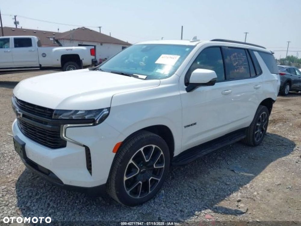 Chevrolet Tahoe - 2