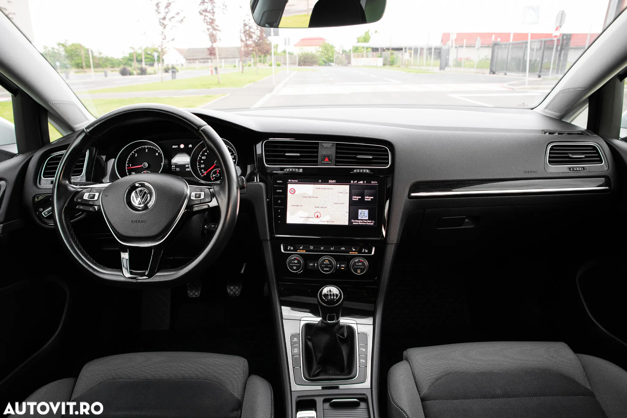 Volkswagen Golf 2.0 TDI Highline - 20