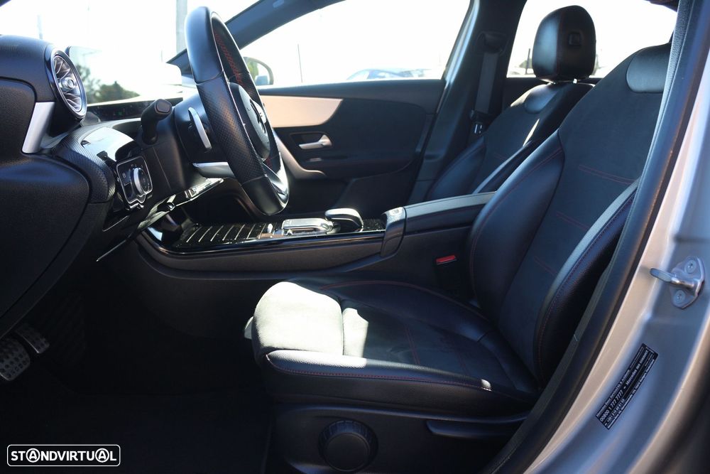 Mercedes-Benz A 250 Limousine e AMG Line - 30