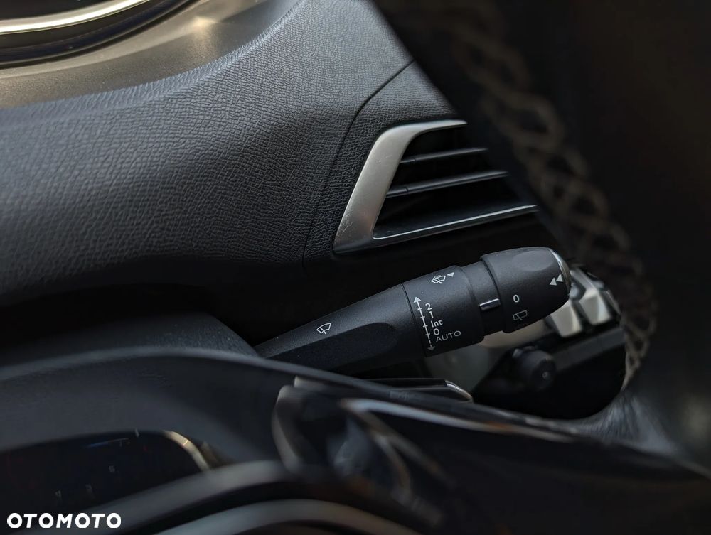 Peugeot 3008 BlueHDi 130 Stop & Start Allure - 26