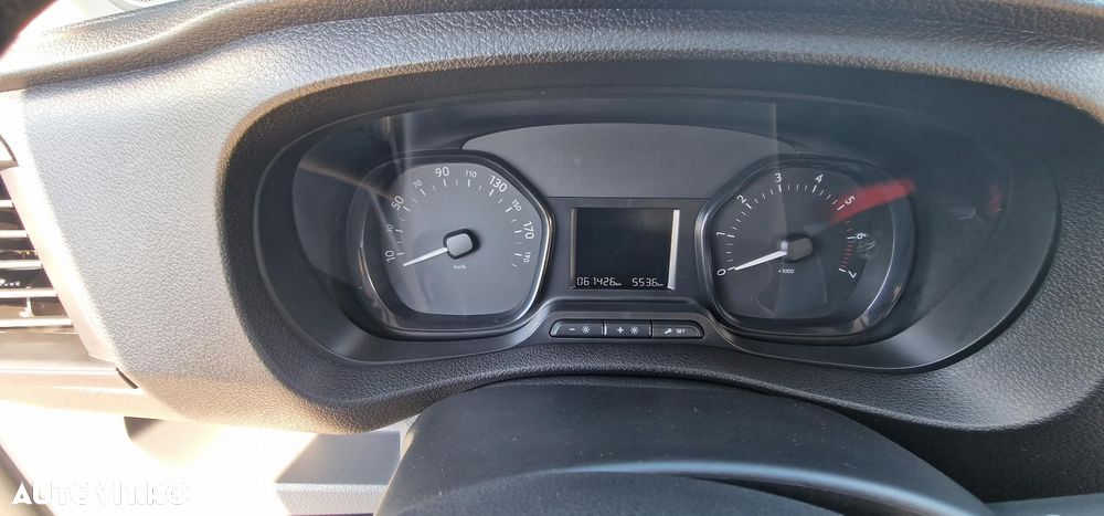 Toyota Proace 1.5 D-4D 120CP 8+1 L2H1 Base+ - 8