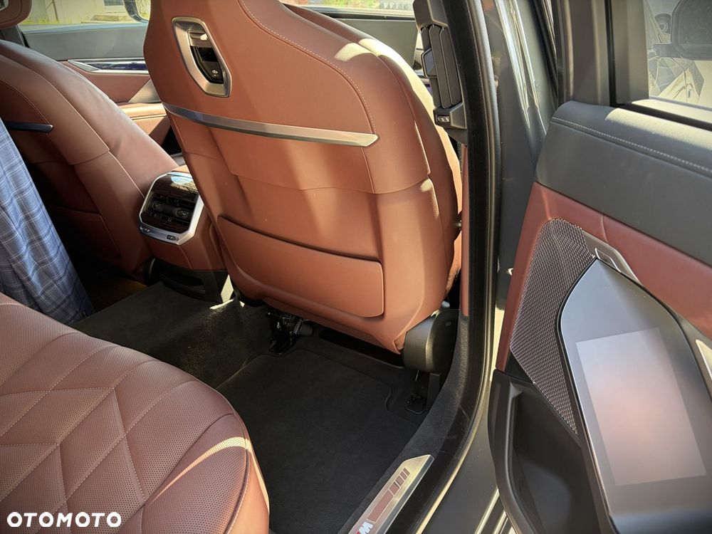 BMW Seria 7 740d xDrive mHEV M Sport sport - 14