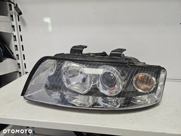 AUDI A4 B6 Lampa LEWA LEWY PRZÓD PRZEDNIA ZWYKŁA H7