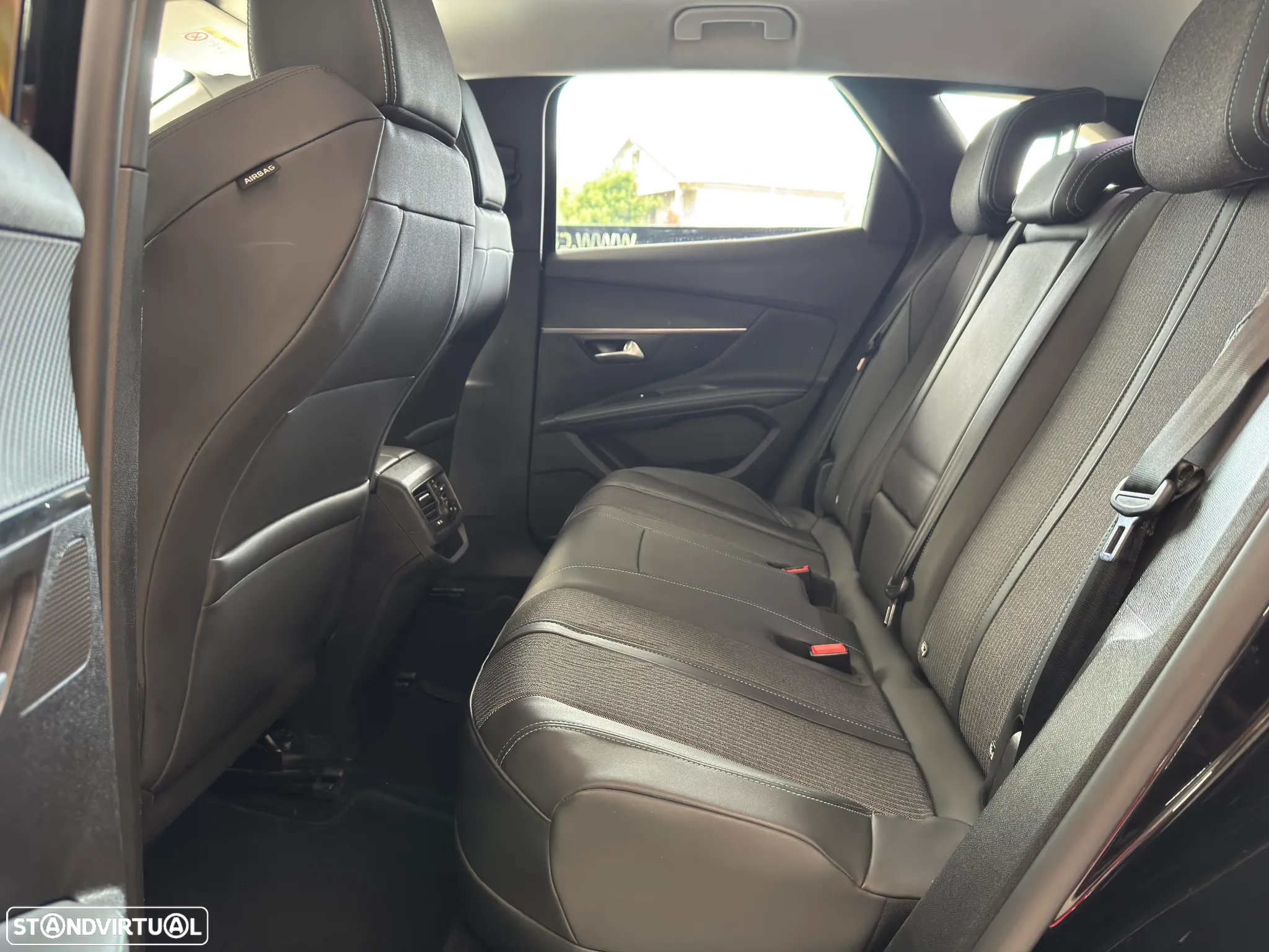 Peugeot 3008 1.6 Hybrid Allure Pack e-EAT8 - 24