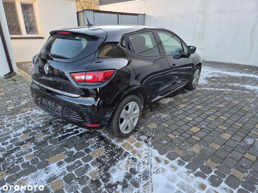 Renault Clio 1.2 16V 75 Life - 4