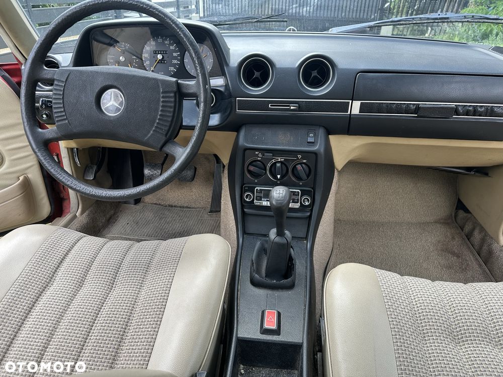 Mercedes-Benz W123 - 5