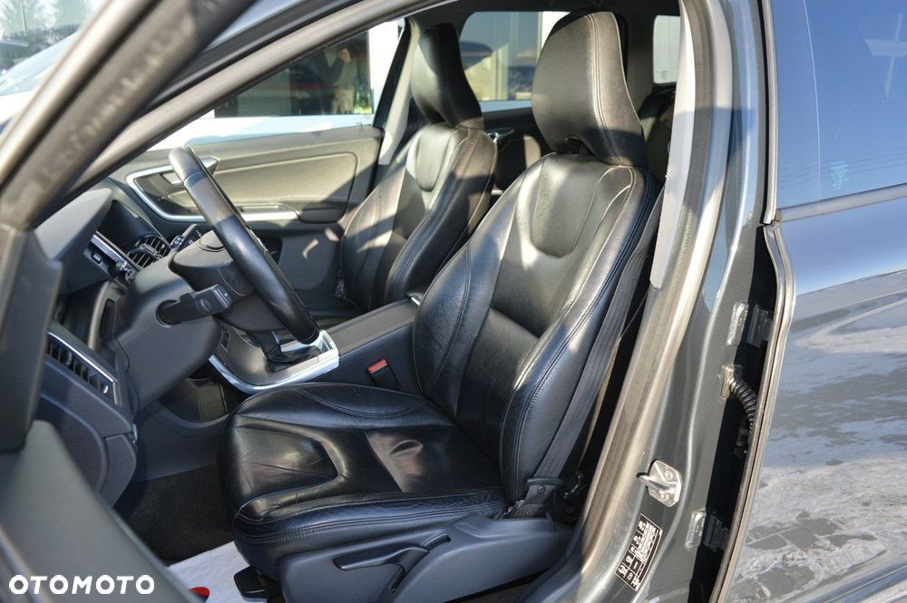 Volvo XC 60 D3 Drive-E Kinetic - 21