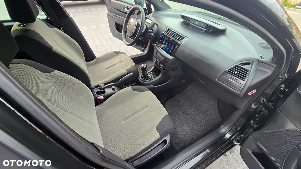 Citroën C4 1.6 16V Magic - 13
