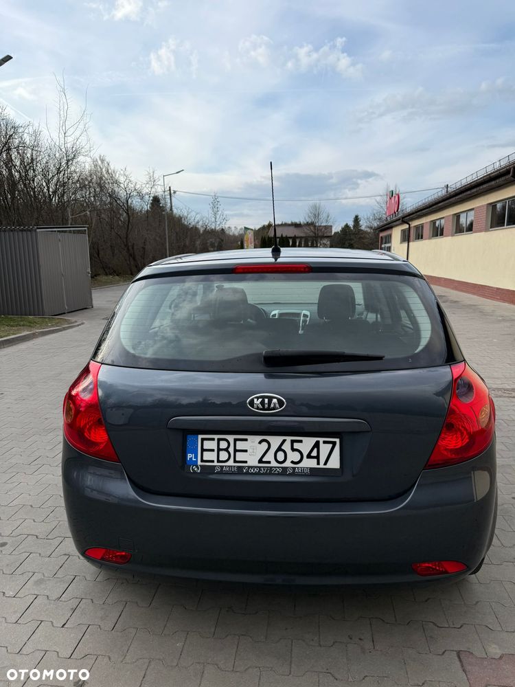 Kia Ceed 1.6 Crdi Optimum + - 4