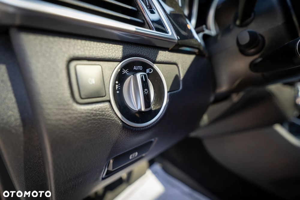 Mercedes-Benz GLE 400 4Matic 9G-TRONIC AMG Line - 26
