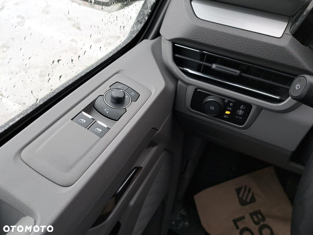 Volkswagen Nowa Caravelle - 19