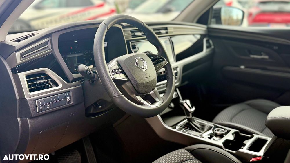 SsangYong Korando - 38