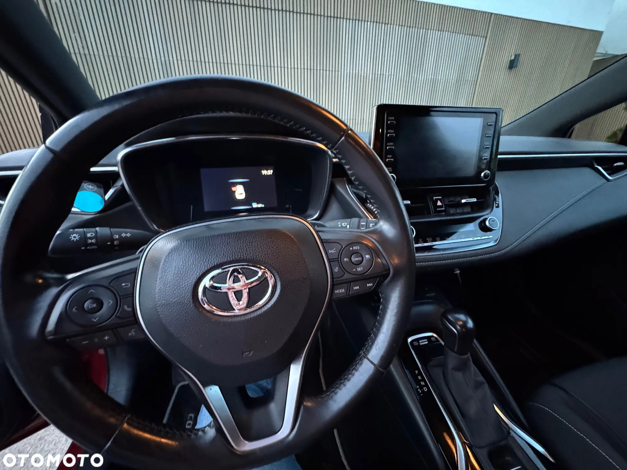 Toyota Corolla 2.0 Hybrid Comfort - 10
