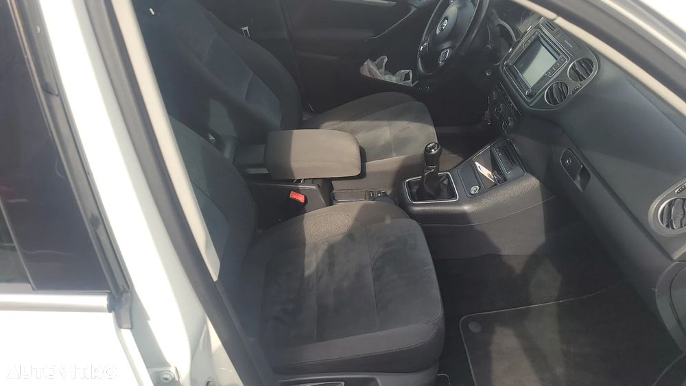 Volkswagen Tiguan 2.0 TDI DPF Comfortline - 8