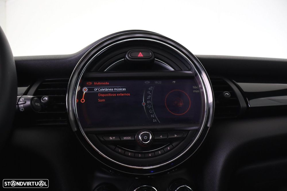 MINI 3 Portas Cooper D Auto - 40