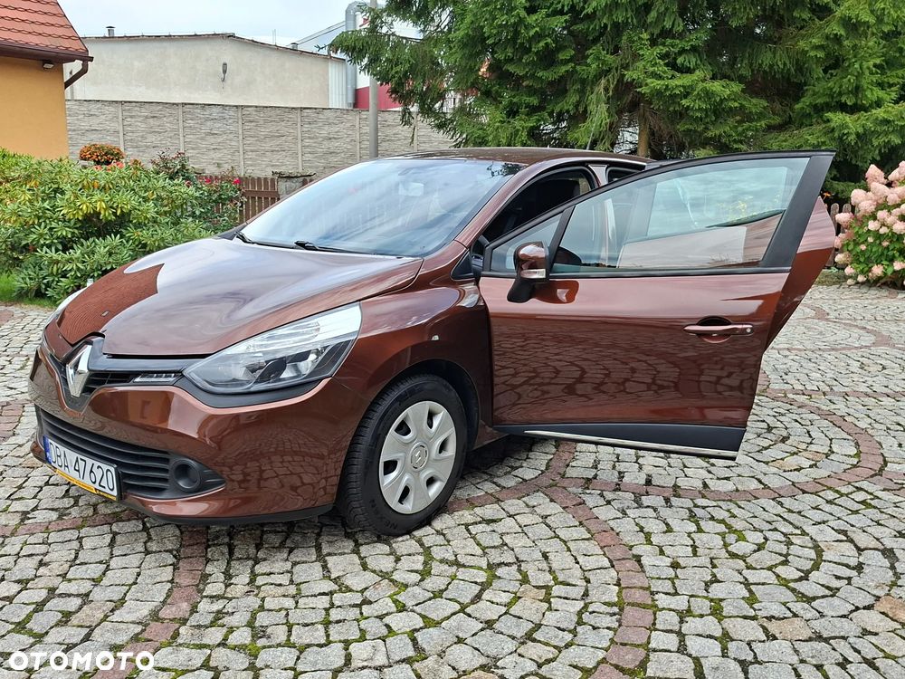 Renault Clio 1.2 16V 75 Life - 4