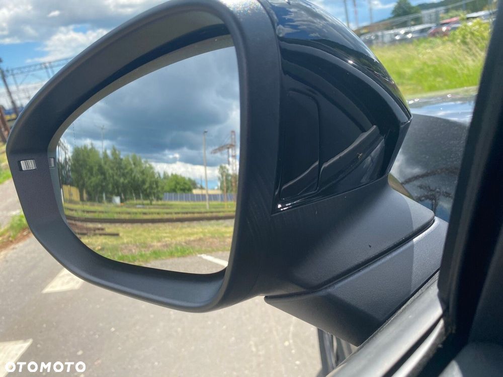 Volkswagen T-Roc 1.5 TSI Life DSG - 12